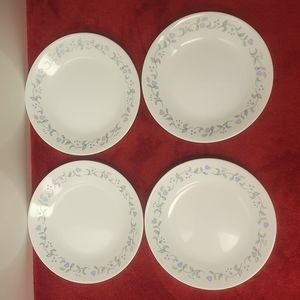 4 piece of Corelle, Dessert/Salad Plates.